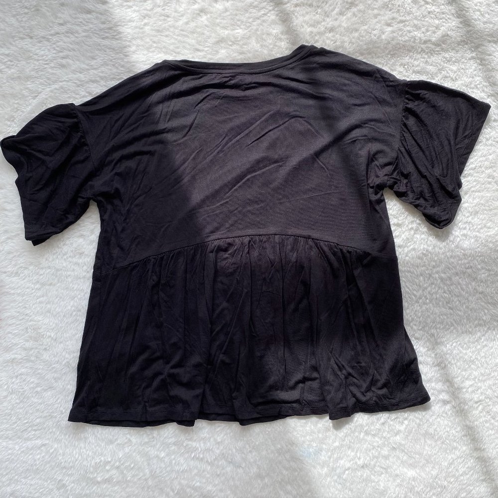 Loft NWOT Women's Short Sleeve T-Shirt, Ruffle Hem, Black, Petites Small - Picture 3 of 6